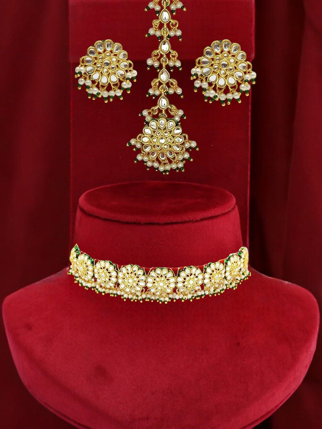 FEMMIBELLA Gold-Plated Kundan-Studded & Beaded Velvet Choker Jewellery Set