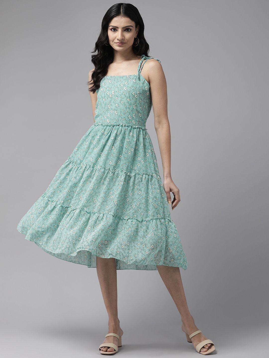 The Roadster Lifestyle Co Women Printed Fit & Flared Midi Dress