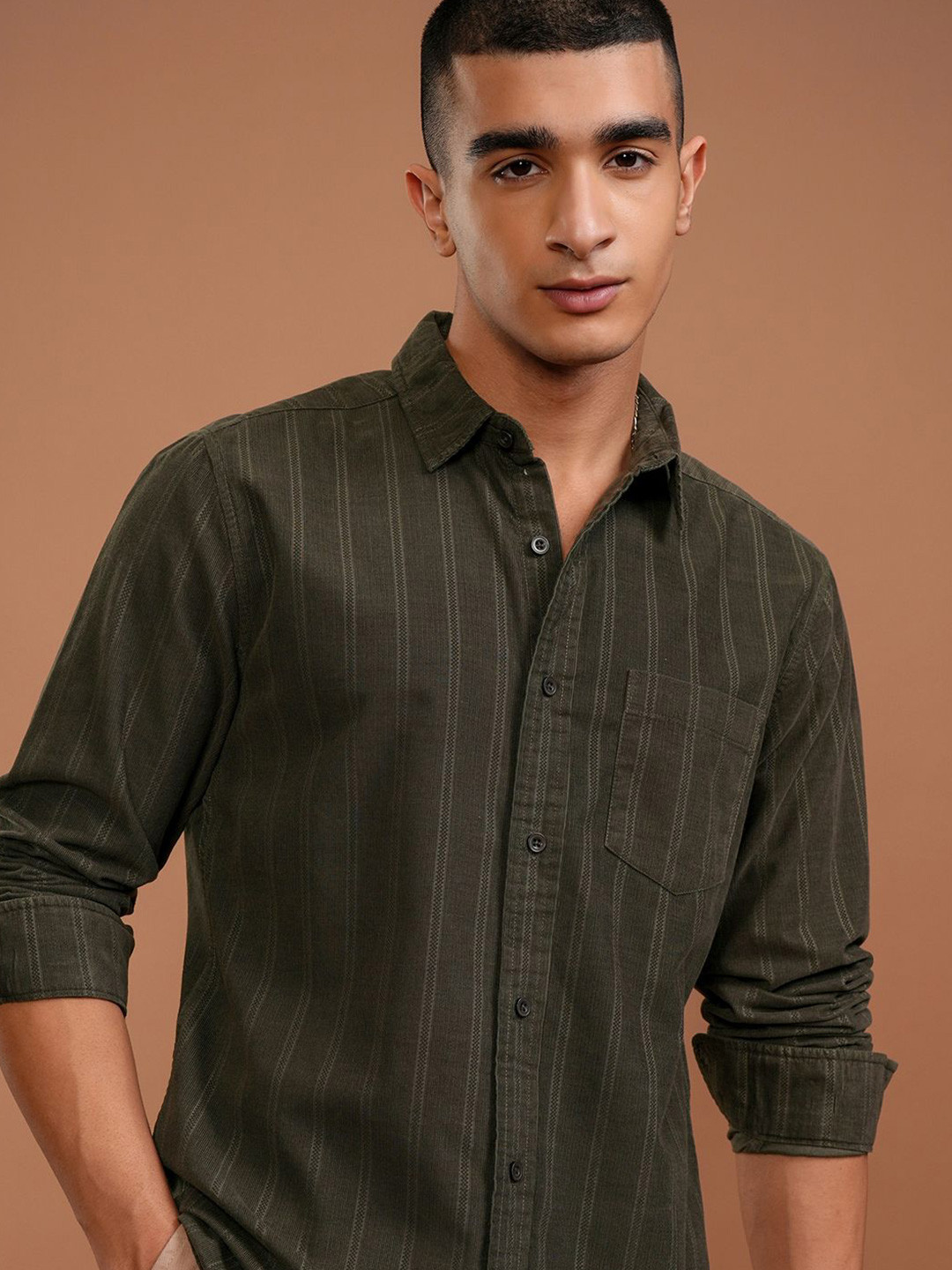 HIGHLANDER Men Corduroy Textured Striped Casual Slim Fit Shirt