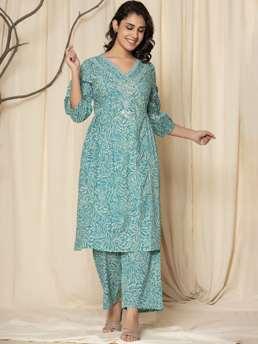 ALLEN WEAVE Floral Printed V-Neck Pure Cotton A-Line Kurta With Trousers