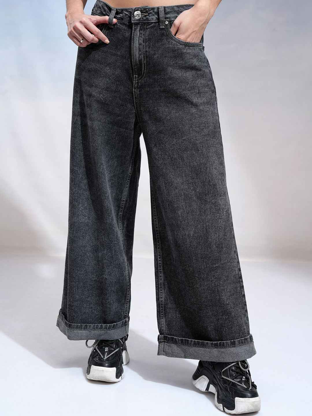 Street By Tokyo Talkies Women High Rise Plated Baggy Jeans