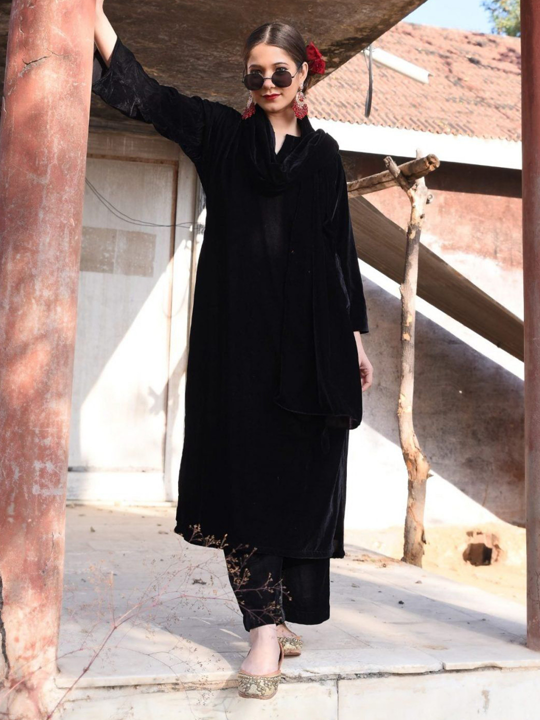 DIMPLE DESIGN STUDIO Notch Neck Velvet Straight Kurta With Trousers & Dupatta