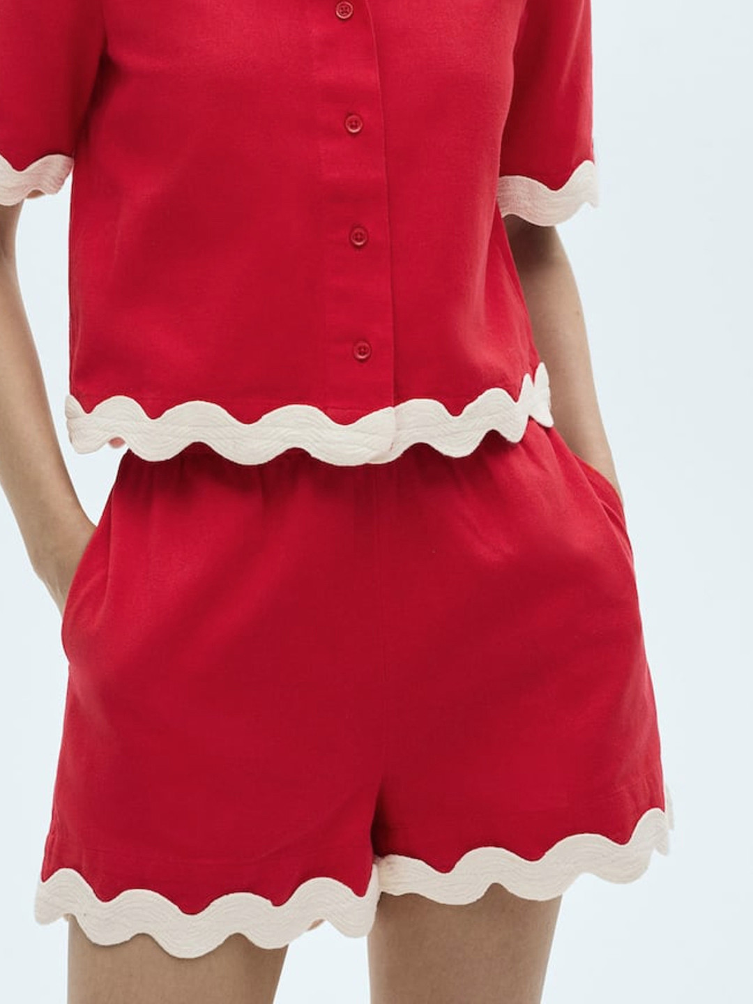 MANGO Women Lace Insert Regular Shorts