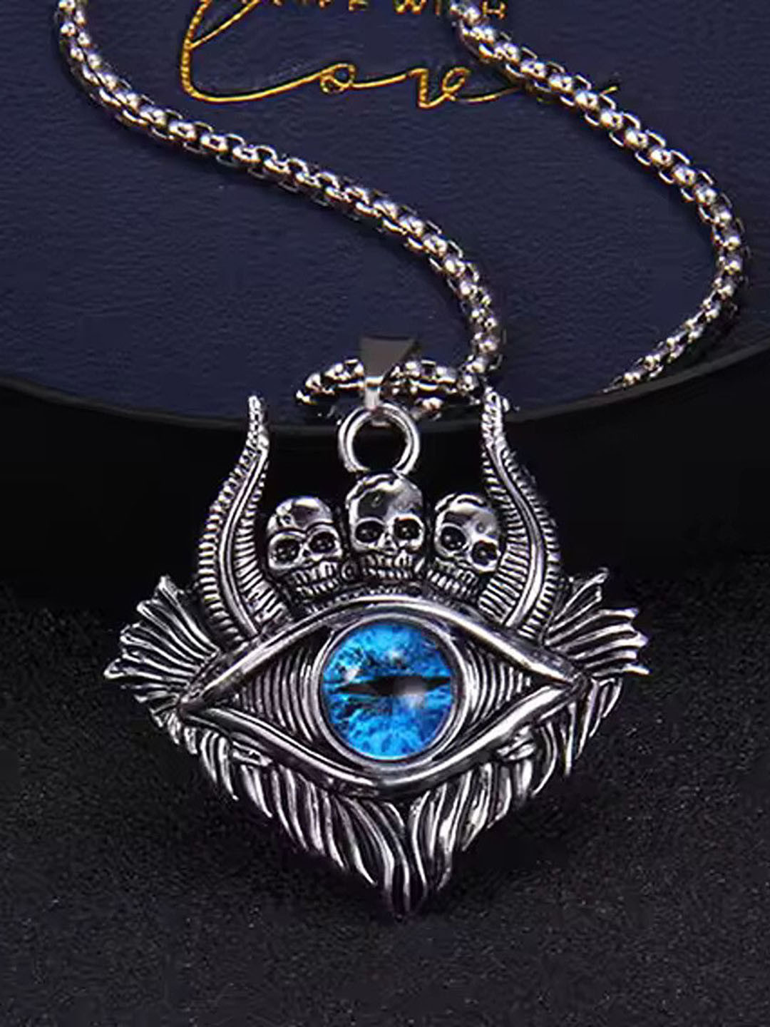 Lila Unisex Stainless Steel Devil Skull Pendant With Chain