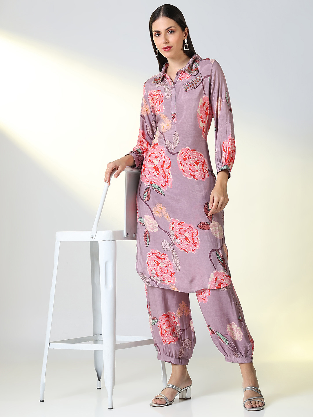 SHOWOFF Floral Printed Beads and Stones Shirt Collar Straight Kurta With Patiala