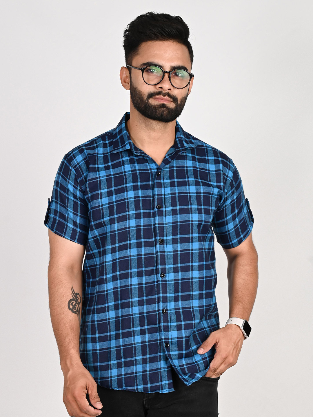 Tanip Men Speread Collar Checked Cotton Casual Shirt