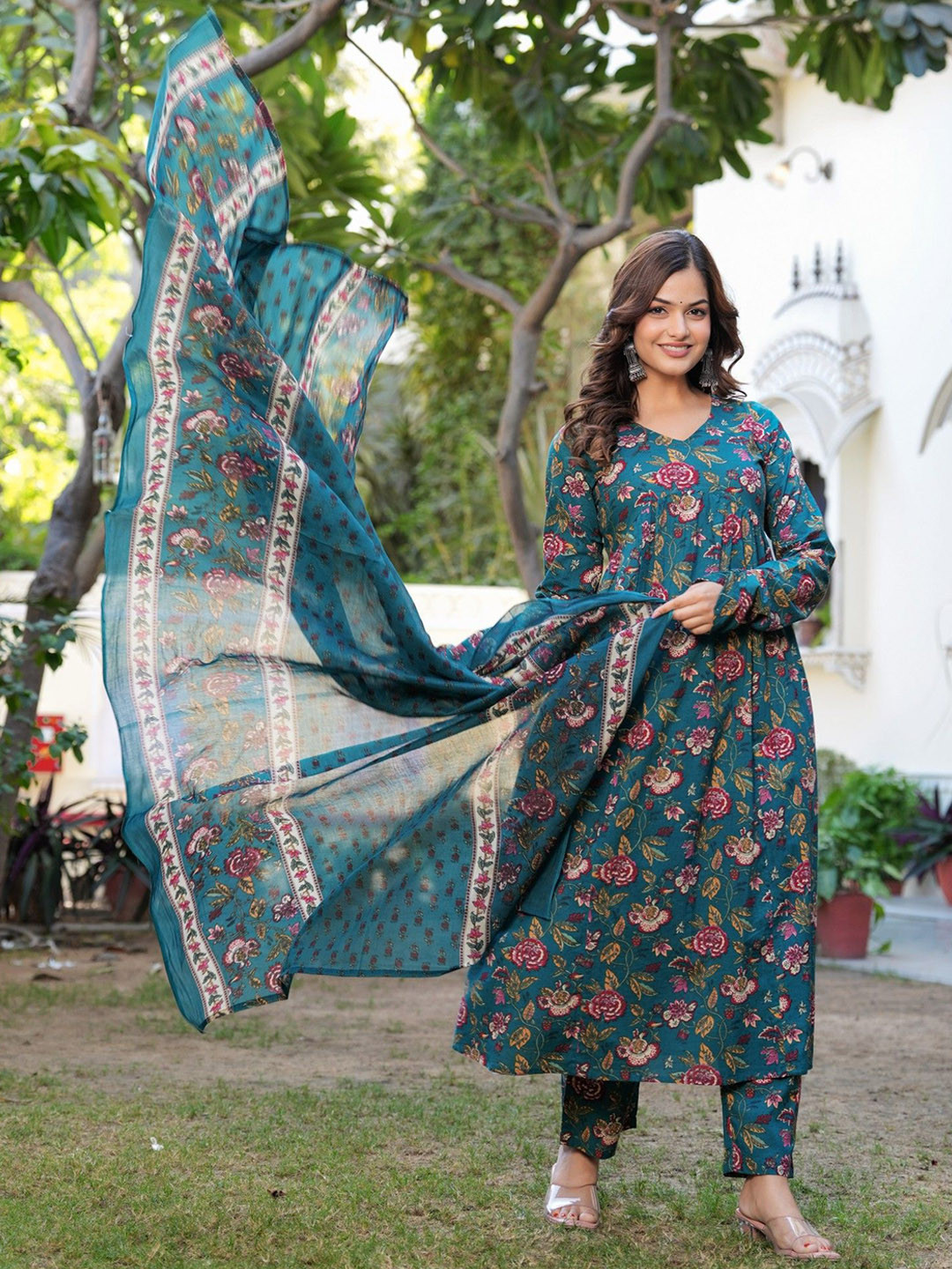 MANOJAVA Floral Printed V-Neck Empire Pure Cotton Kurta With Trouser With Dupatta