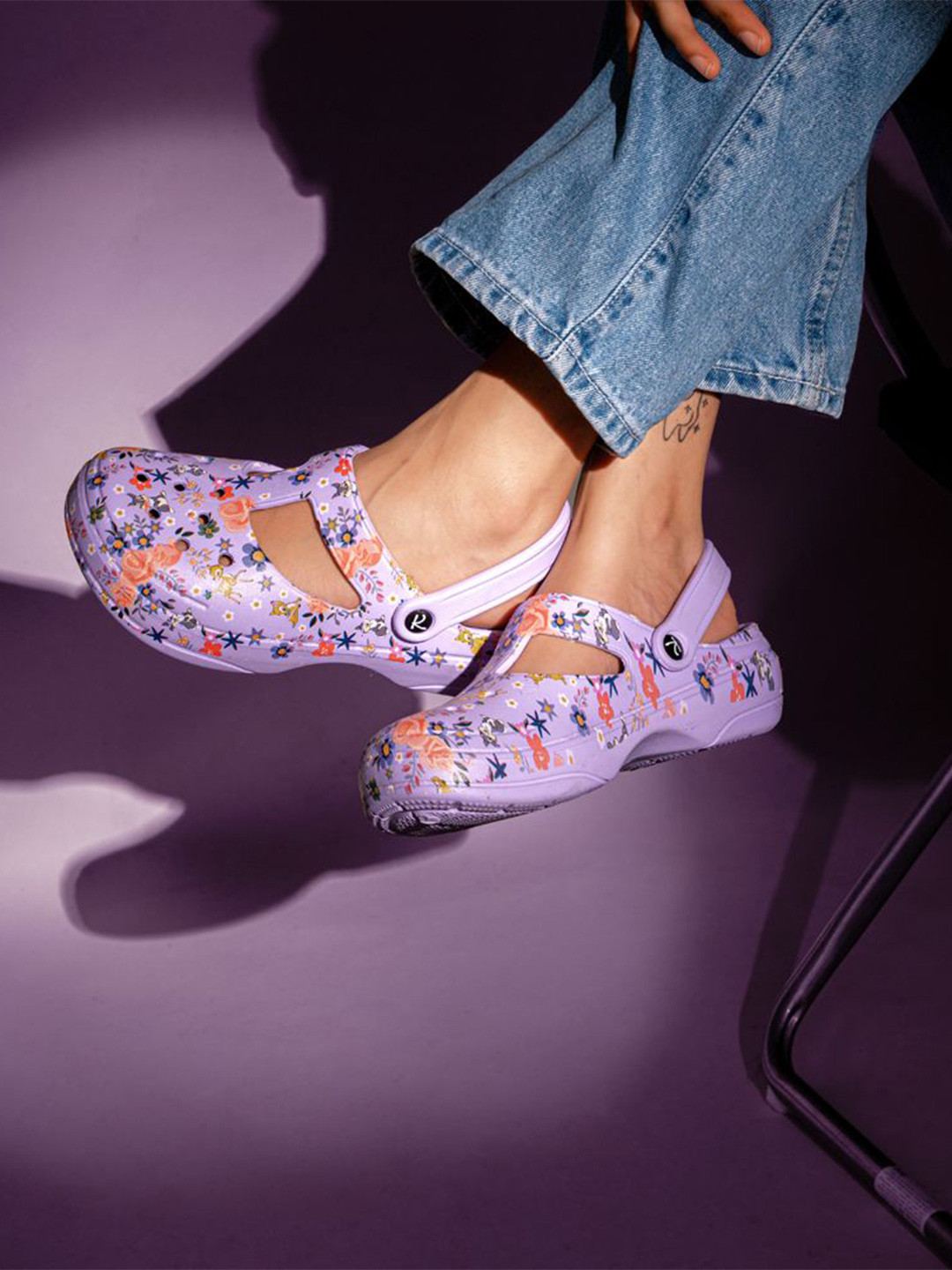 Indifeet Women Waterproof Printed Purple Rubber Clogs