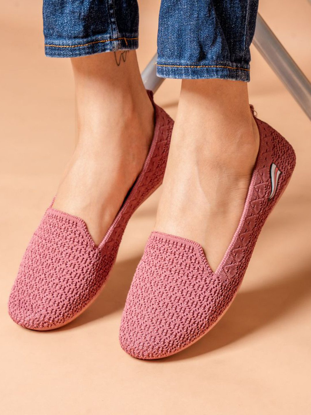 Indifeet Women Pink Round Toe Slip-On Mesh Ballet Flat Shoes with Memory Insole