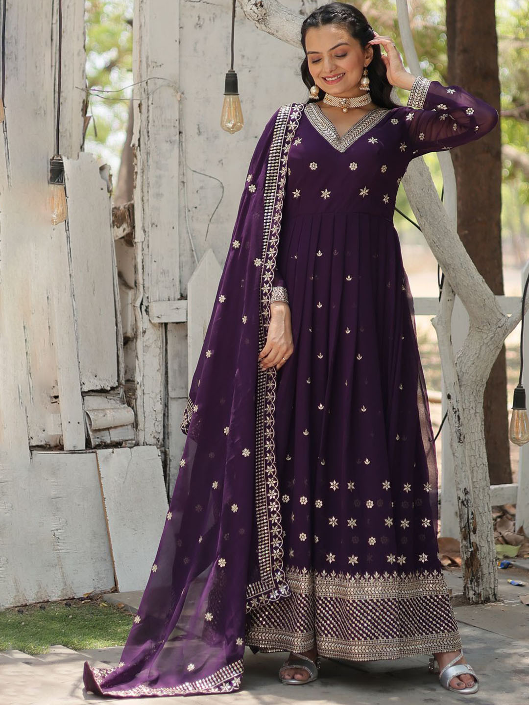 Fashionuma Floral Embroidered Zari Georgette Anarkali Ethnic Dress Wit