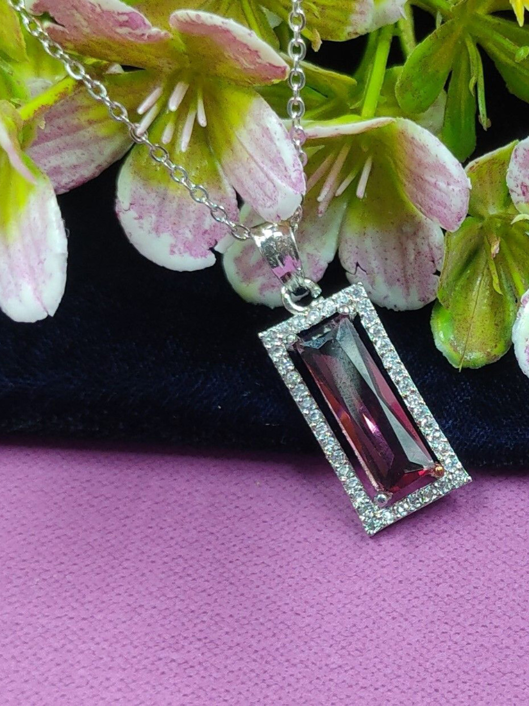 Knigght Angel Jewels Silver-Plated Square Pendants with Chains