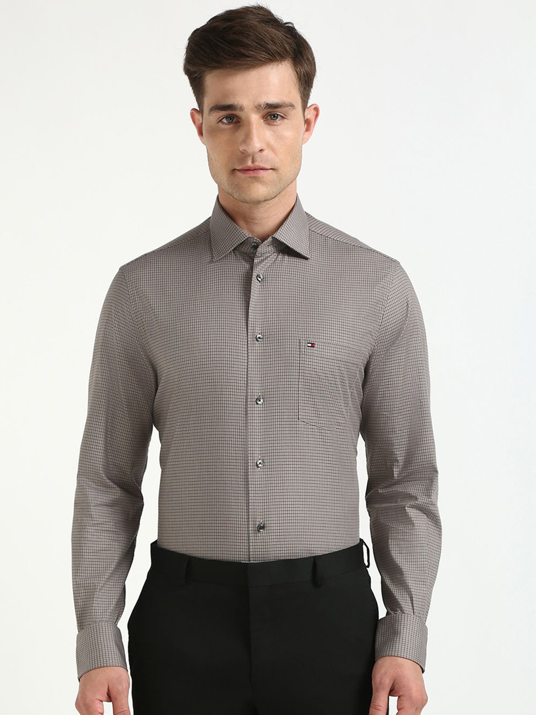 Tommy Hilfiger Men Spread Collar Solid Cotton Formal Shirt