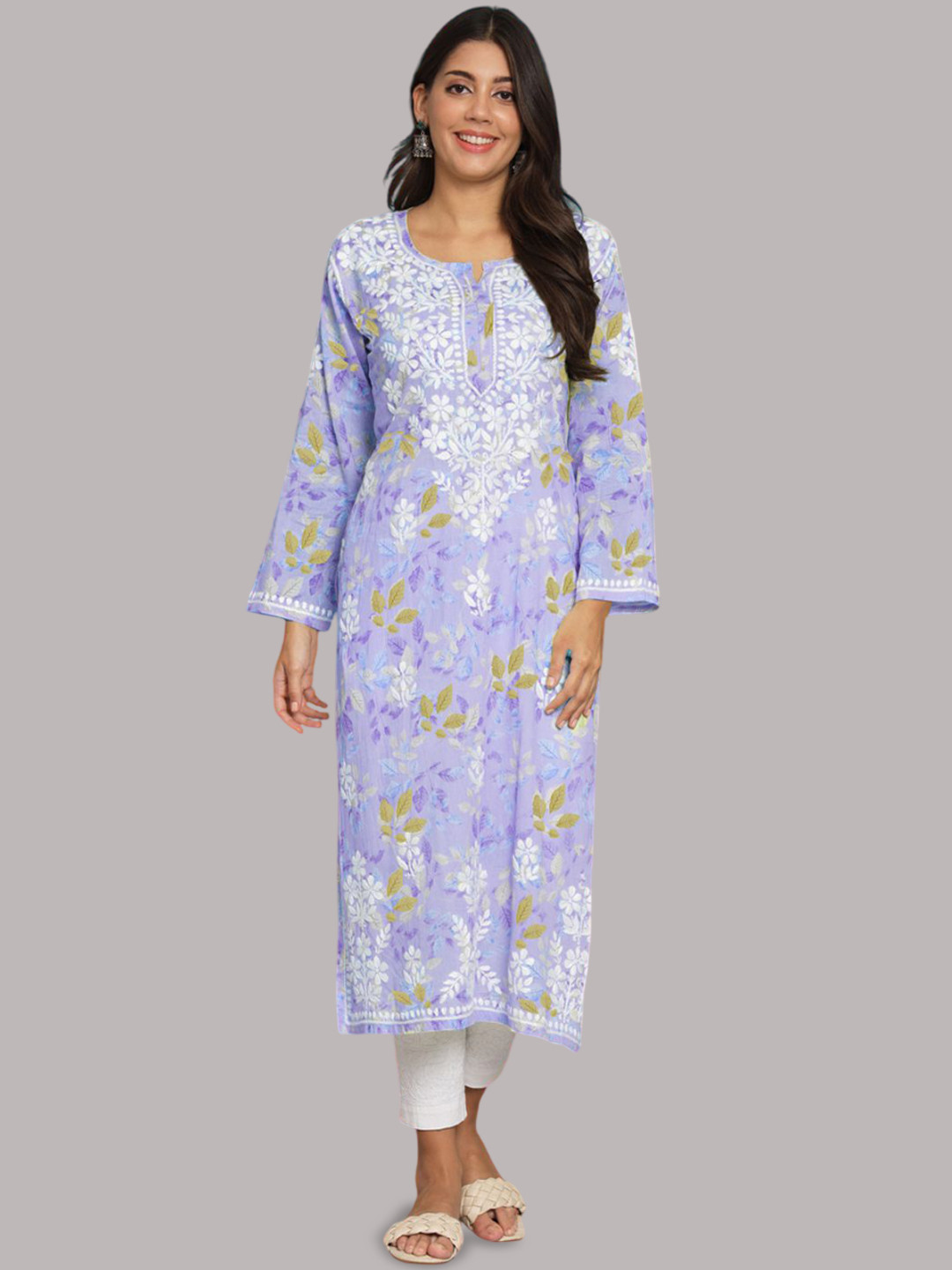 PARAMOUNT CHIKAN Floral Embroidered Chikankari Mulmul Straight Kurta