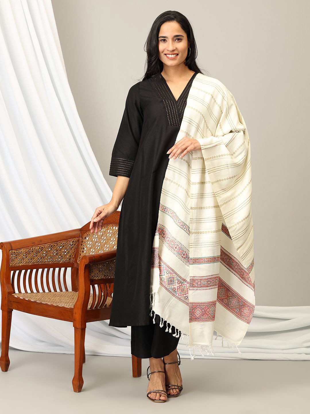 The Woman Store Women Printed Stole