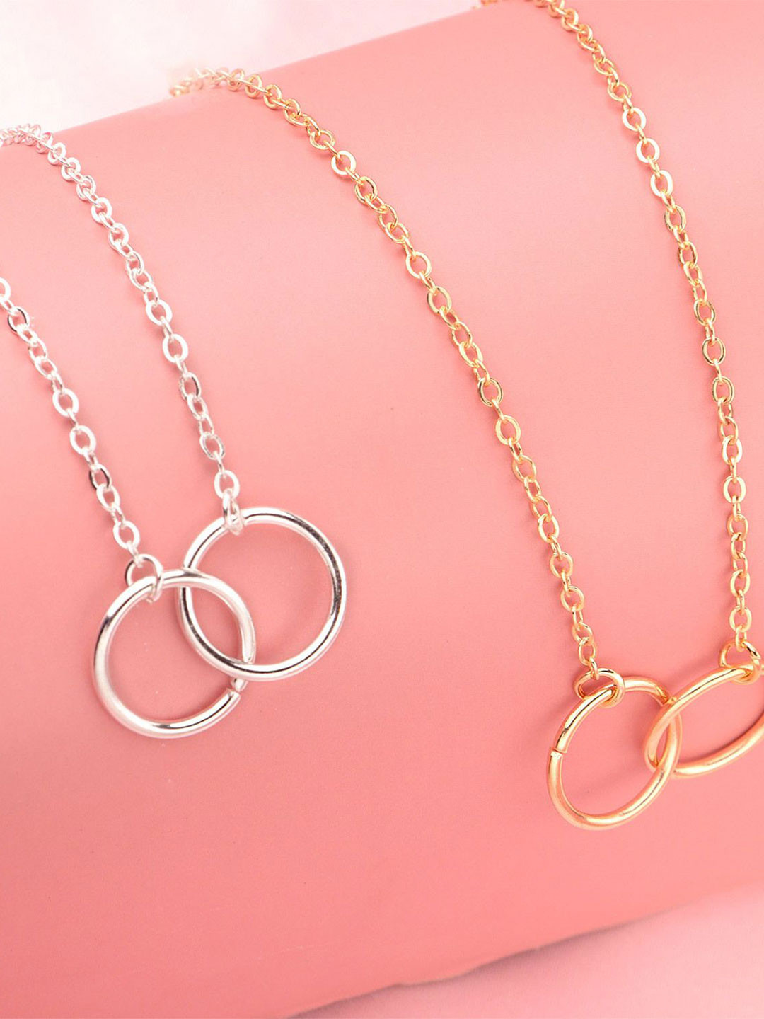 DESTINY JEWELS Silver-Plated Double Circles Pendant Chain