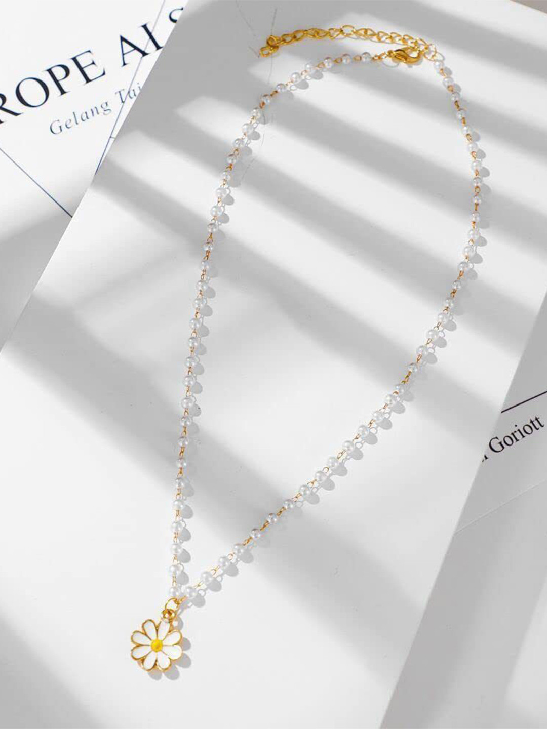 DESTINY JEWELS Gold-Plated Pearls Floral Pendant With Chain