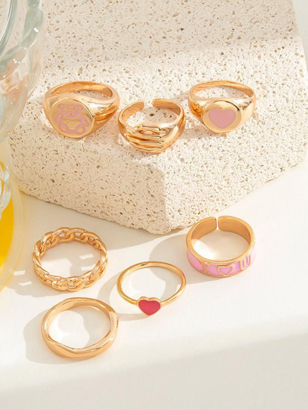 DESTINY JEWELS Set Of 7 Gold Plated Heart Shaped Love Letter Decor With Hug Finger Rings