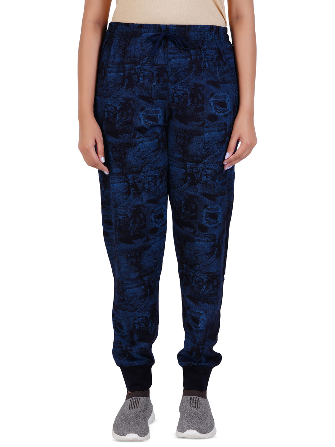 GUIDE Women Mid Rise Cotton Joggers