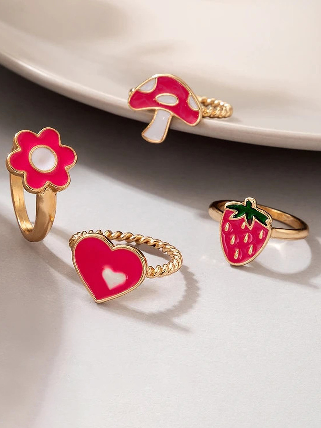 DESTINY JEWELS Set Of 4 Gold Plated Mushroom Flower Love Drop Finger Rings