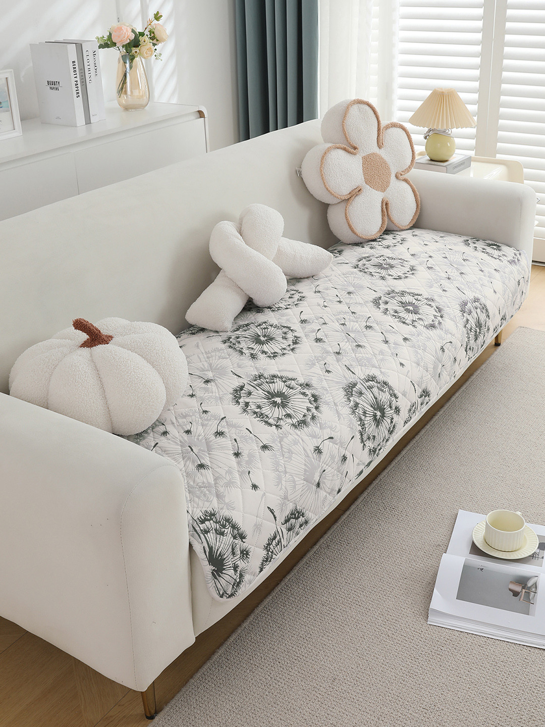 HOKIPO White & Grey Printed Waterproof Quilted 160 Cm Sofa Seat Mat