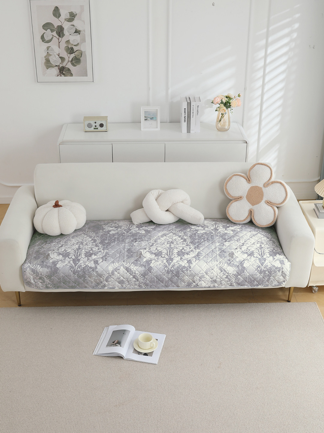 HOKIPO Grey Printed Waterproof Quilted 150 cm Sofa Seat Mat