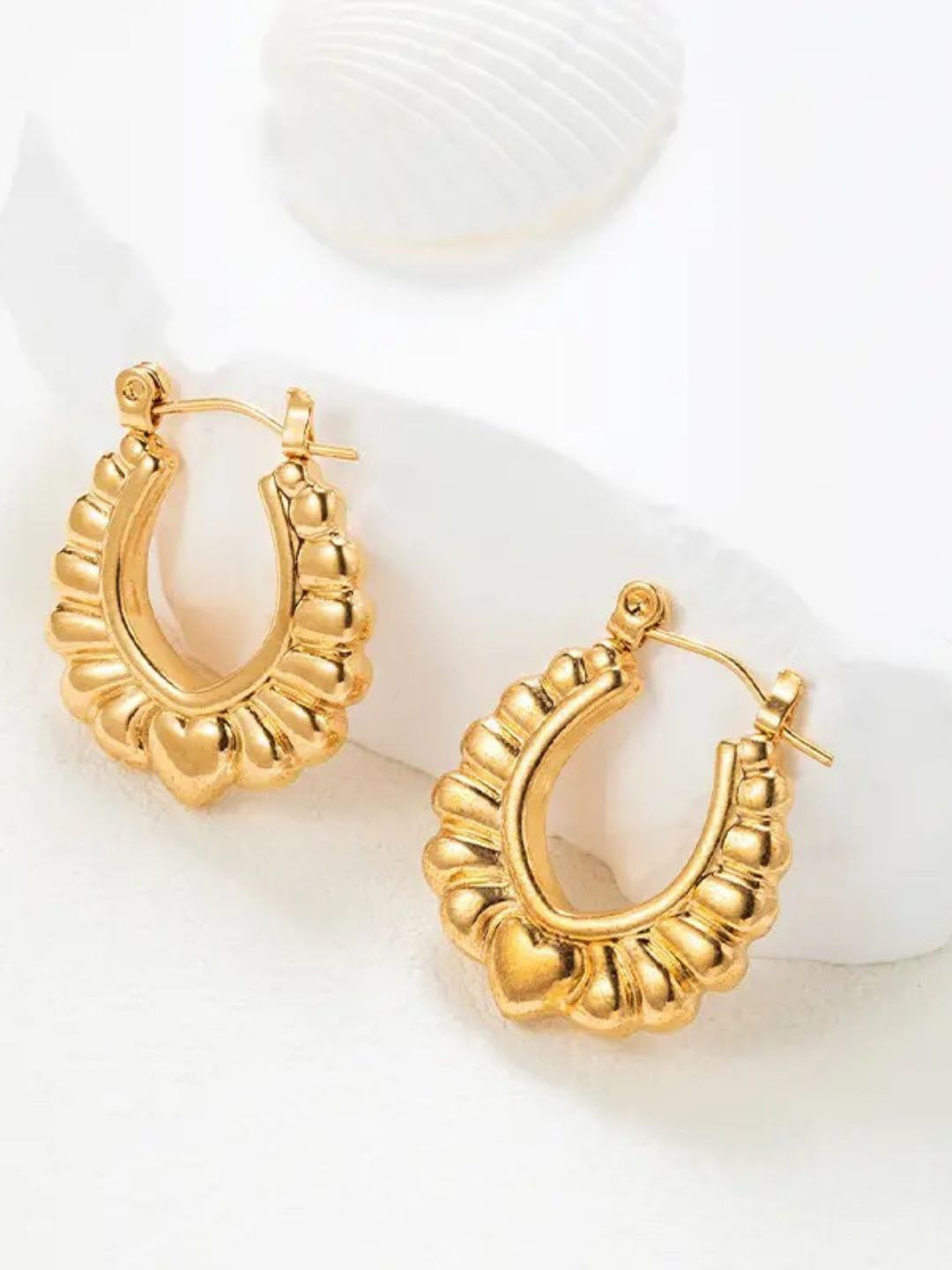 PUTSTYLE Gold-Plated Classic Heart Motif Stainless Steel Hoop Earrings