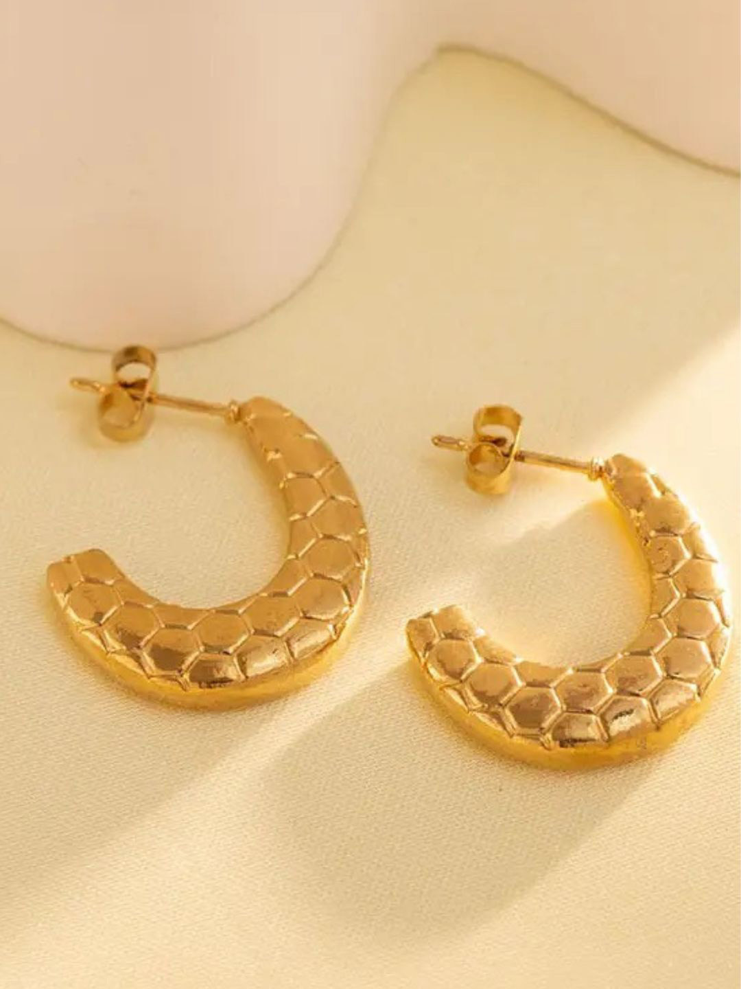 PUTSTYLE Gold-Plated Moon Classic Vintage Stainless Steel Half Hoop Earrings
