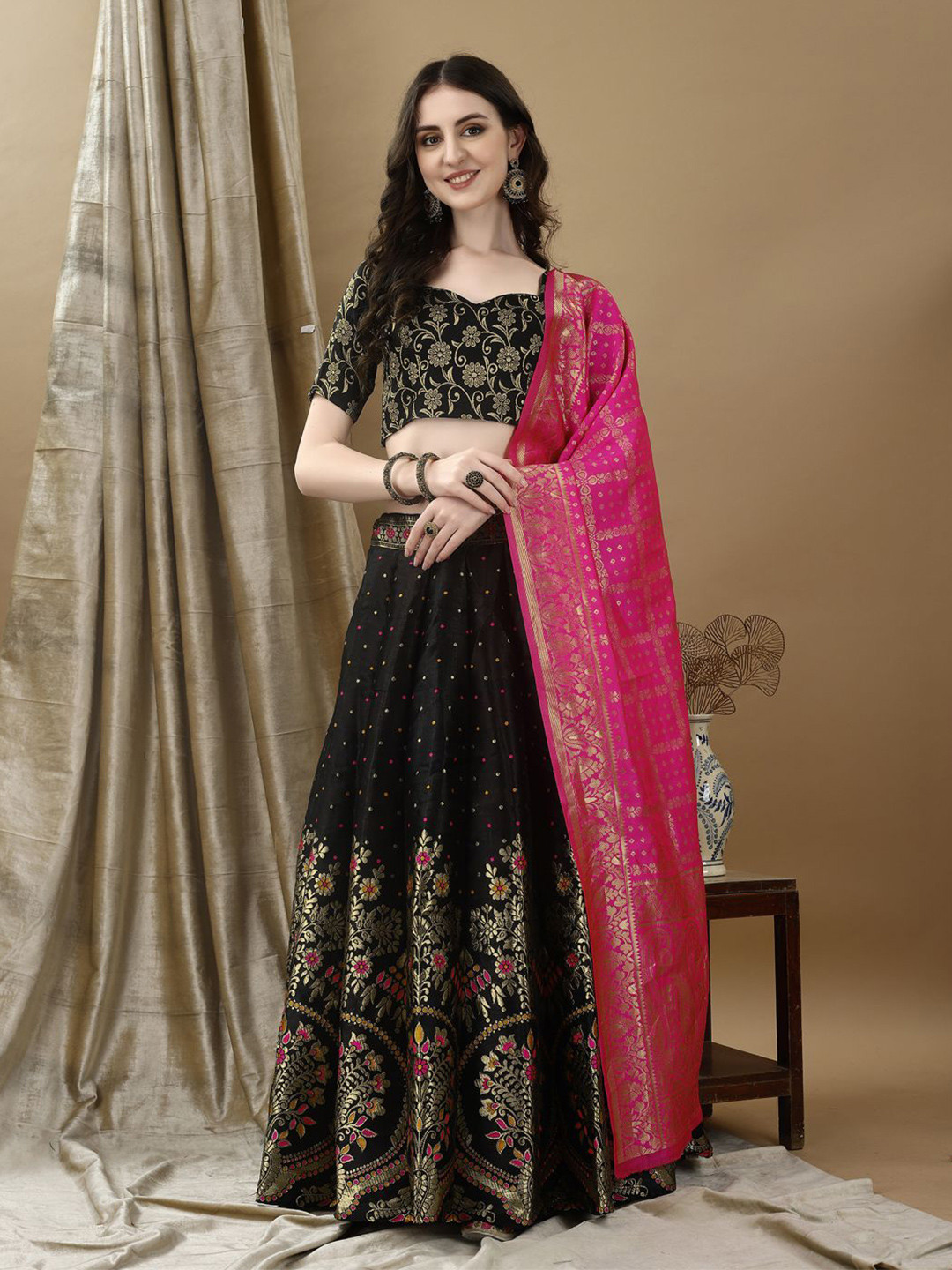SWAMI STUDIO Floral Woven Design Zari Ready to Wear Lehenga Unctitched Blouse & Dupatta