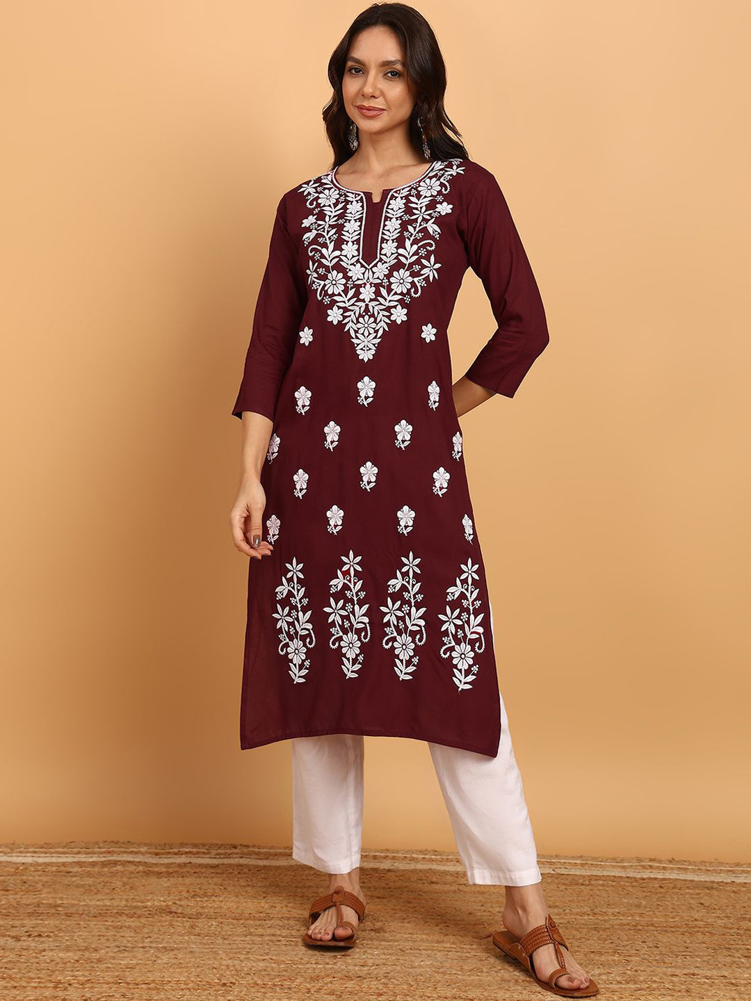 TOP N THREAD Floral Embroidered Round Neck Chikankari Machine Weave Straight Kurta