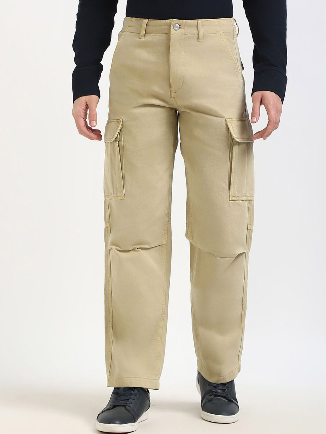 Tommy Hilfiger Men Cotton Mid-Rise Straight Fit Flat-Front Cargos Trousers