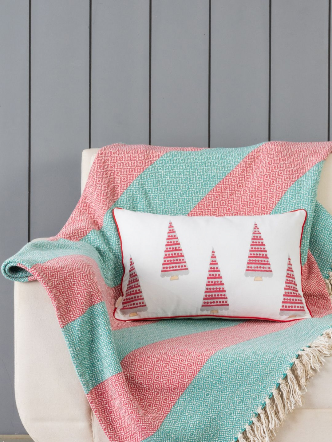 Eyaas White & Red Block Printed Cotton Rectangle Cushion Cover