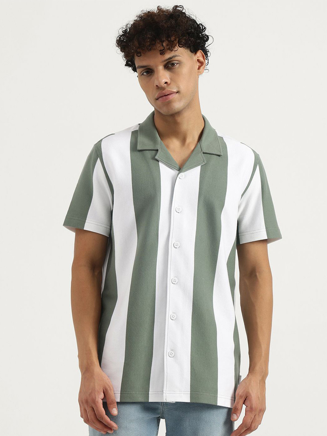 United Colors of Benetton Men Vertical Striped Cotton Relaxed Fit Casual Shirt