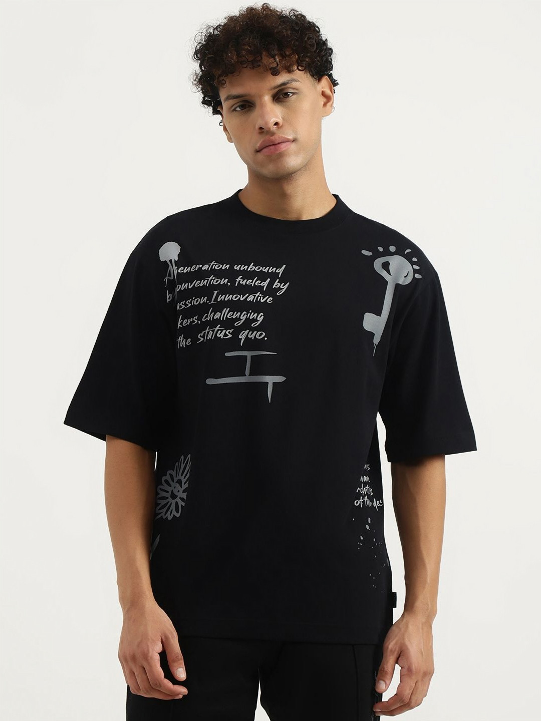 United Colors of Benetton Men Typography Printed Round Neck Pure Cotton Oversized T-shirt
