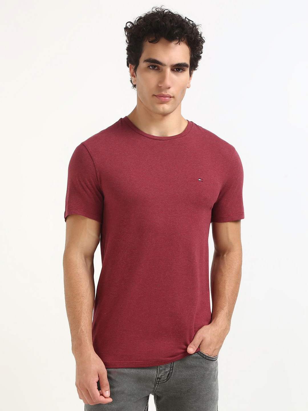 Tommy Hilfiger Men Textured Solid Round Neck Cotton T-shirt