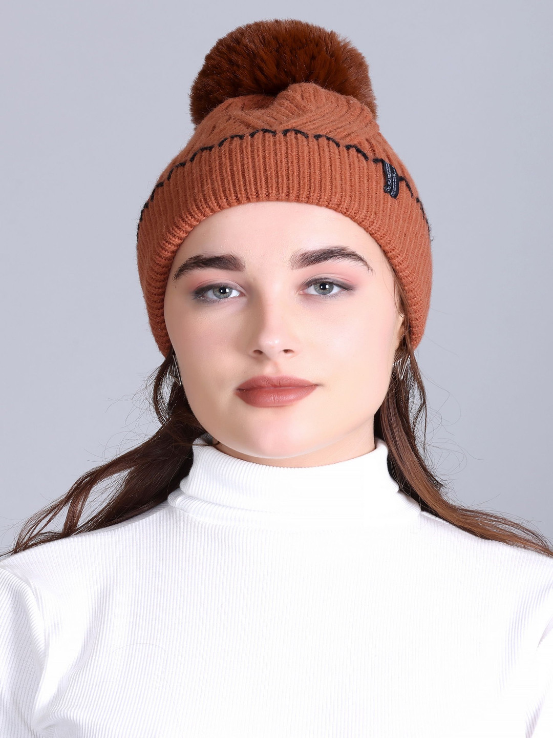 513 Women New York Knicks Beanie
