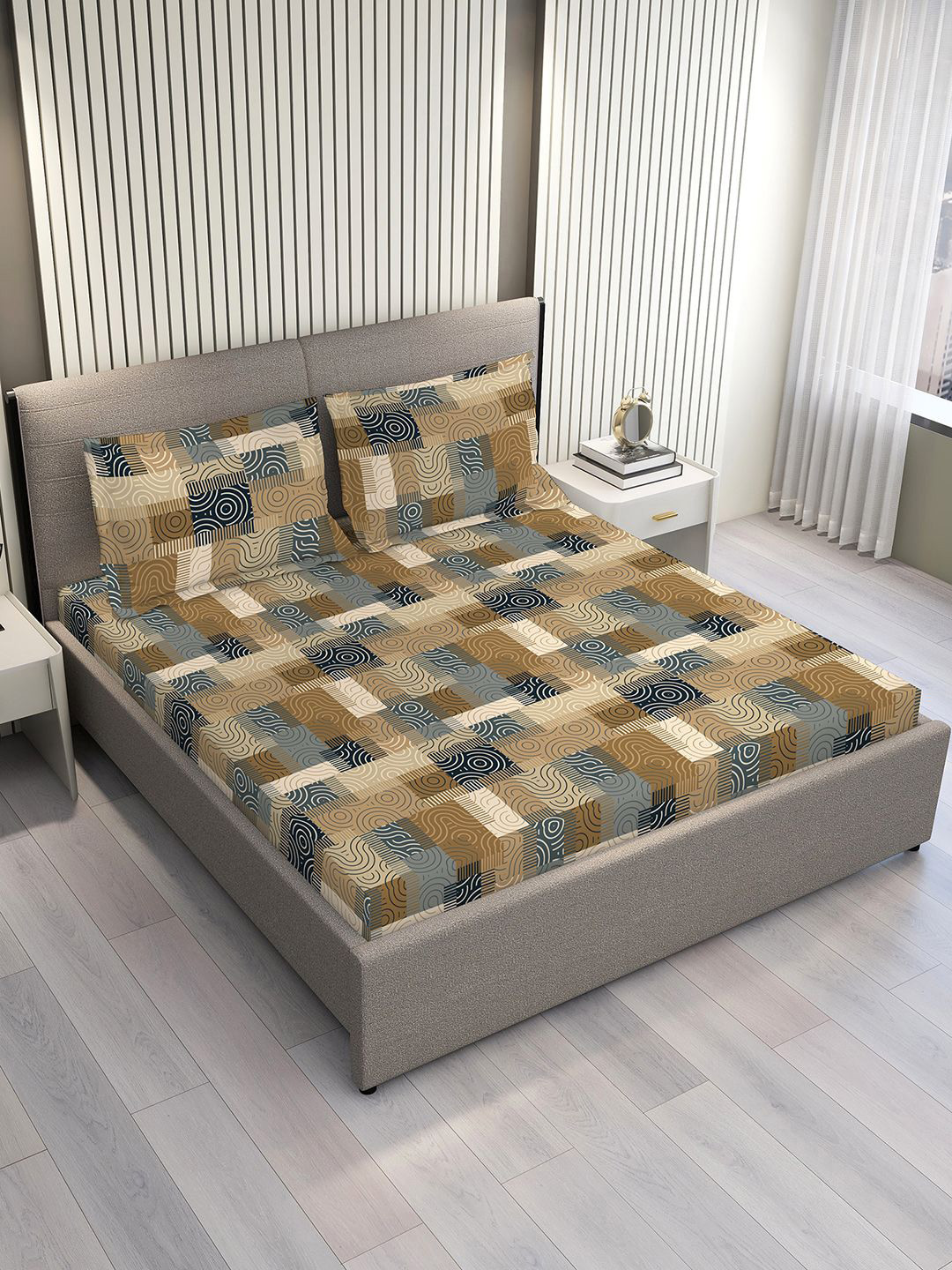Layers Brown & Off White Geometric 120 TC Pure Cotton King Bedsheet Set-2.74 m x 2.74 m