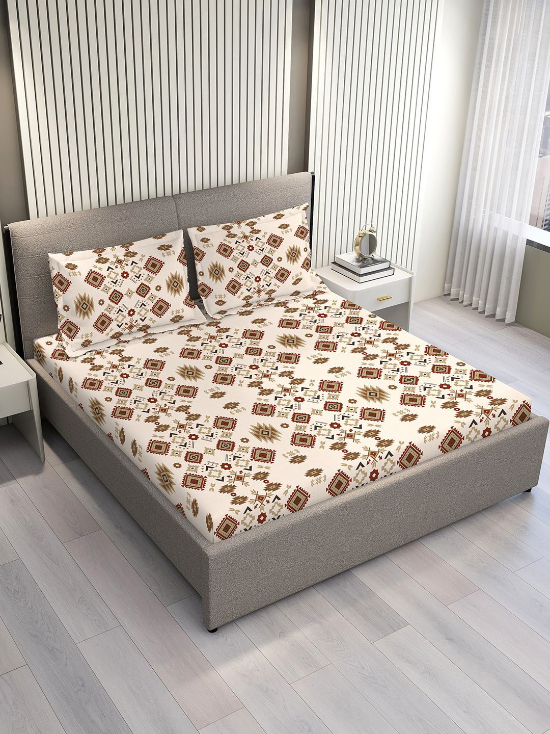 Layers Basicx Off White Geometric 120 TC Pure Cotton King Bedsheet Set-2.74 m x 2.74 m