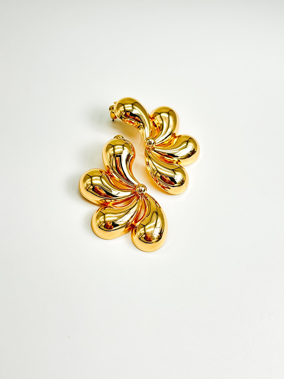 Haute Pink Couture Flower Gold Plated Rhinestone Antique Studs