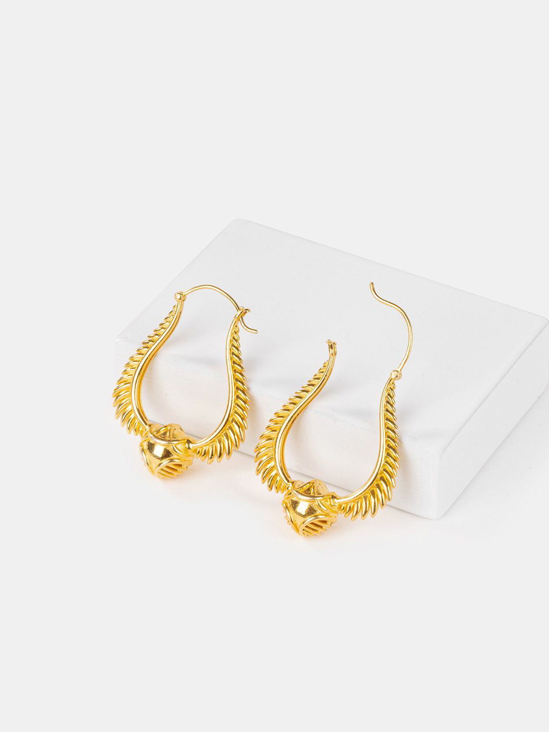 SHAYA 925 Sterling Silver Gold-Plated Snitch Hoop Earrings