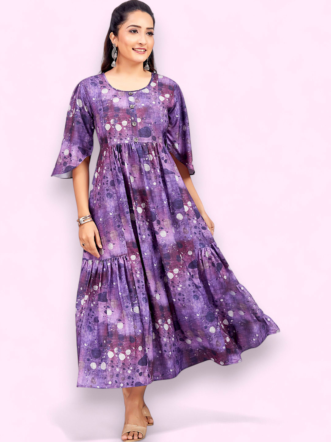 PAMPER YOURSELF Women Floral Printed Sequinned Floral Anarkali Kurta