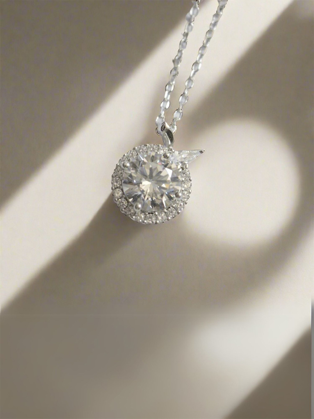 Luxevogue 925 Silver White Rhodium Gold Plated Diamond Like Halo Pendant Necklace