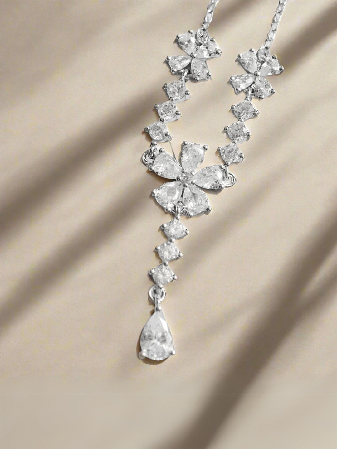 Luxevogue 925 Silver White Rhodium Plated Floral Diamond Pendant Necklace