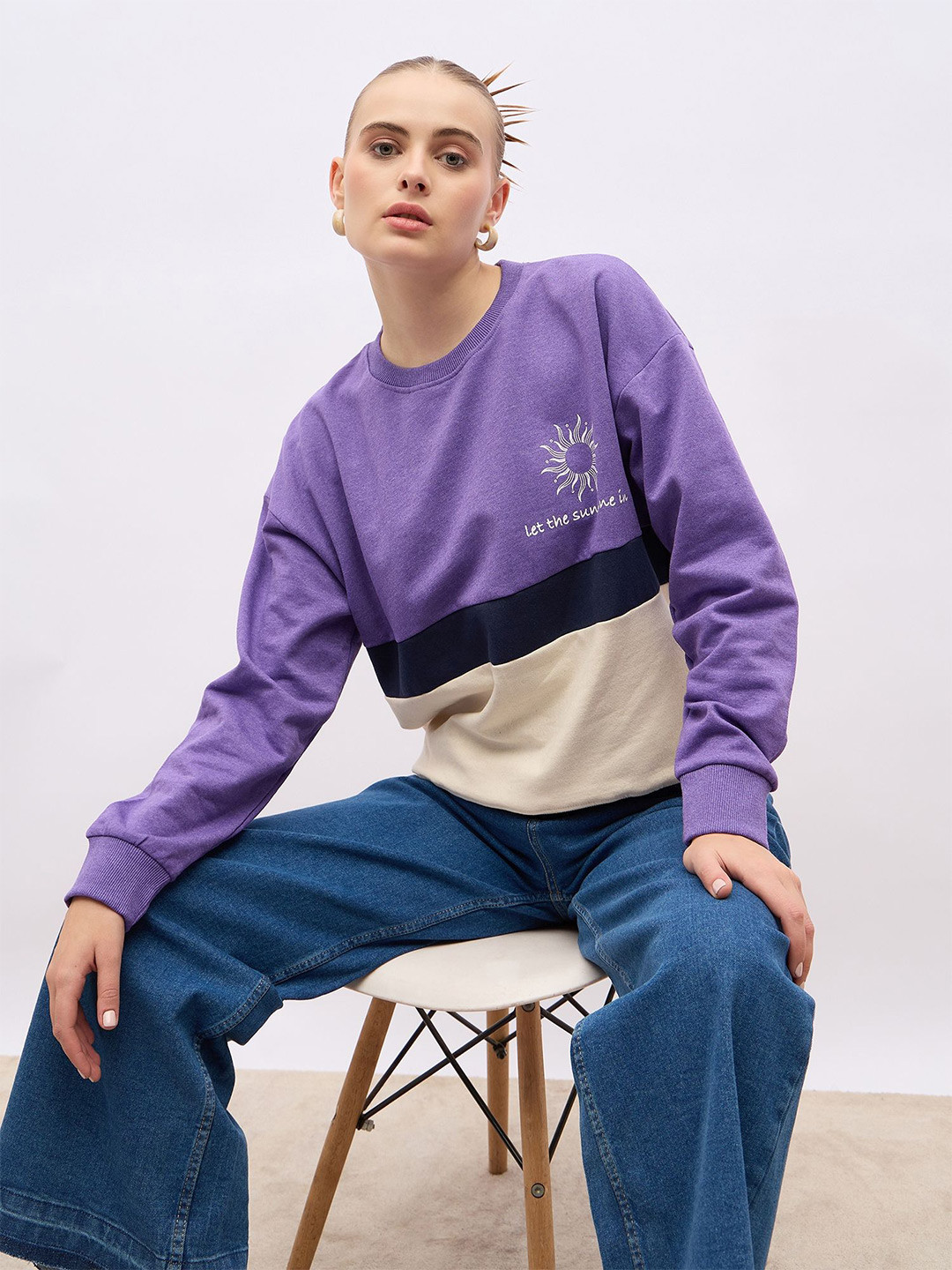Styli Women Graphic Printed Oversize Fit Regular Length Colorblocked  Pullover Sweatshirt