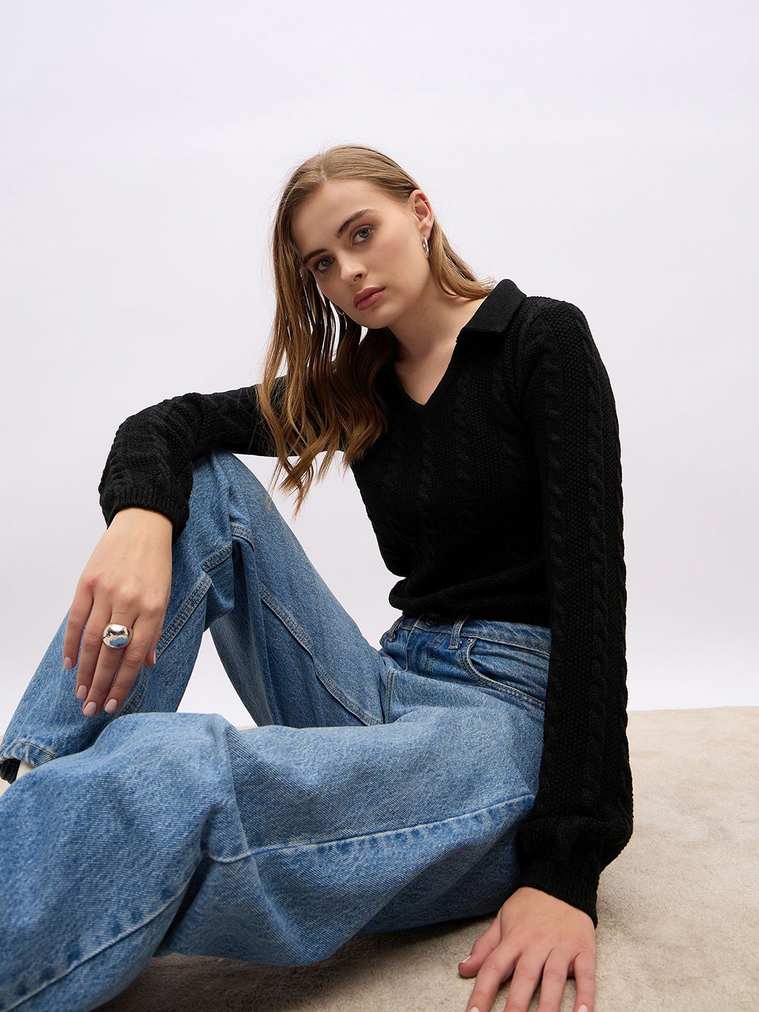 Styli Women Cropped Length V Neck Collar Sweater