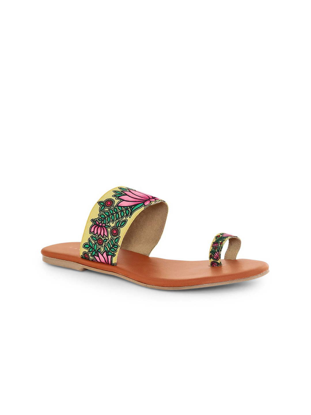 Kanvas Women Lotus Printed One Toe Kolhapuri Flats