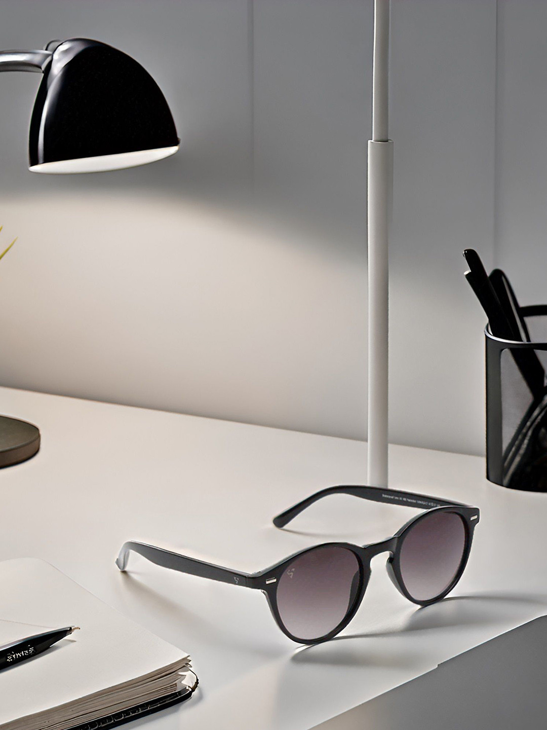 SUNNIES Unisex Round Sunglasses with UV Protected Lens SNS-013-C7(E)