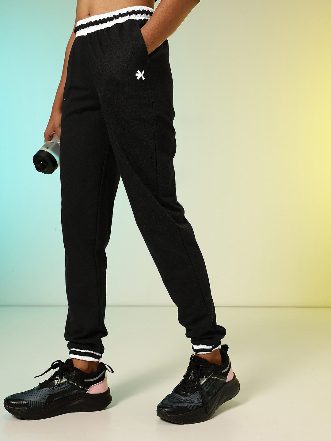 HRX by Hrithik Roshan Retro Women Training or Gym Sports Joggers