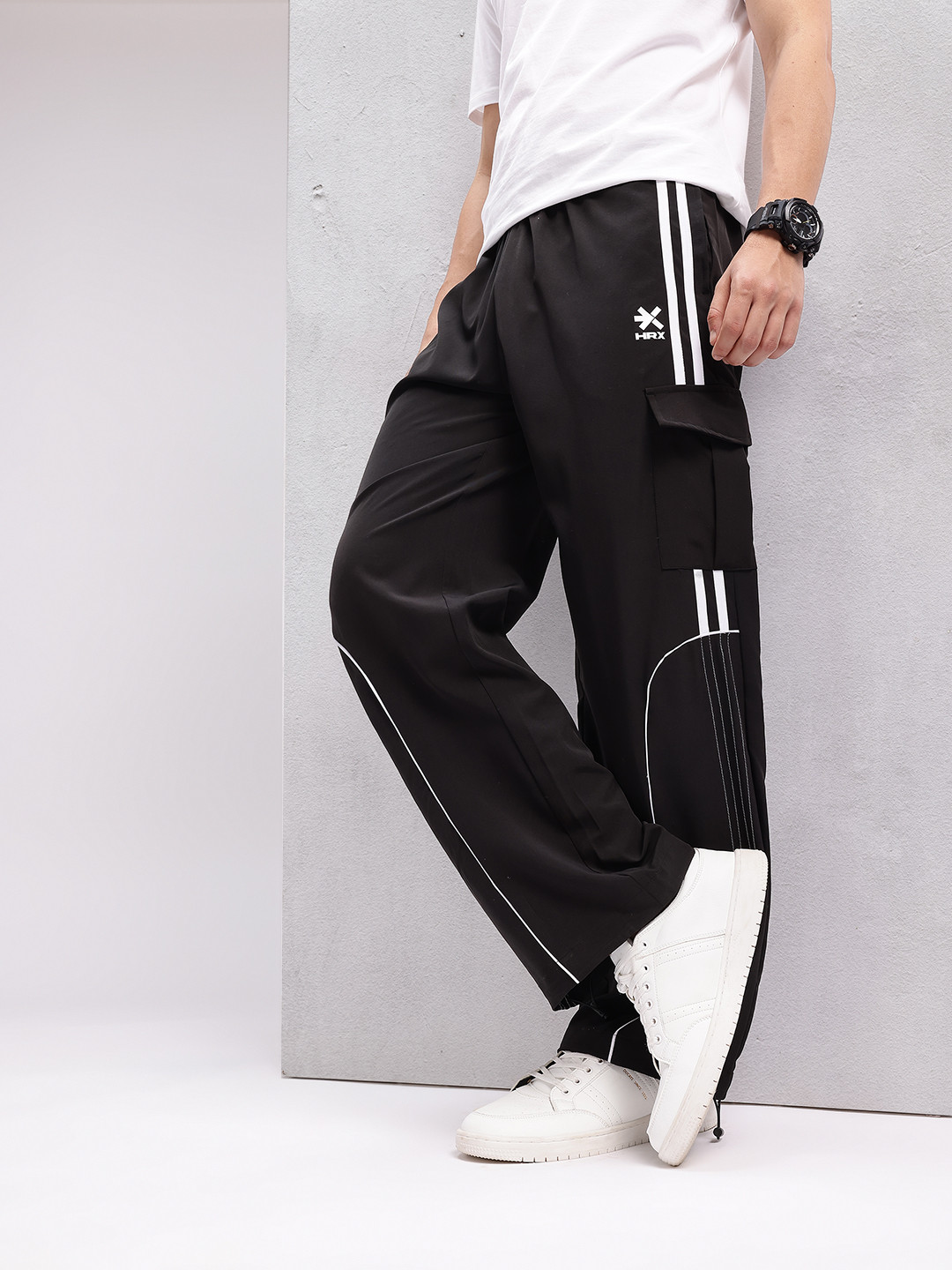 HRX by Hrithik Roshan Men Front Seam Lifestyle Cargo Style Track Pants