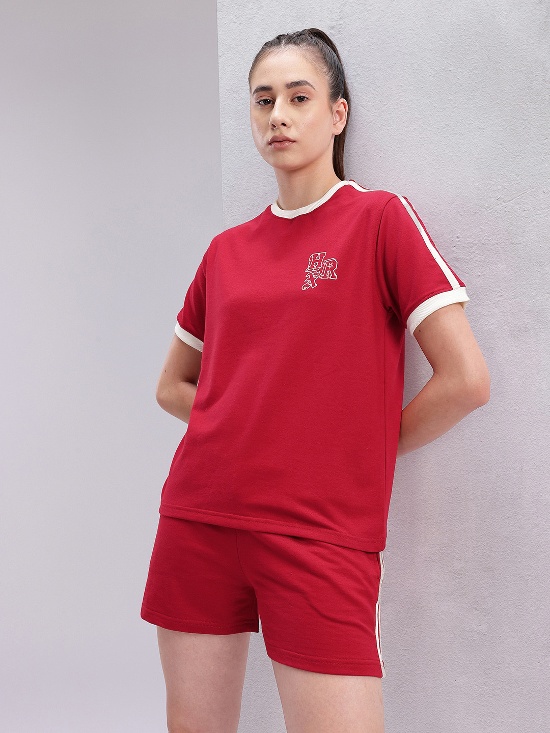 HRX by Hrithik Roshan Side Striped Detail T-shirt With Shorts