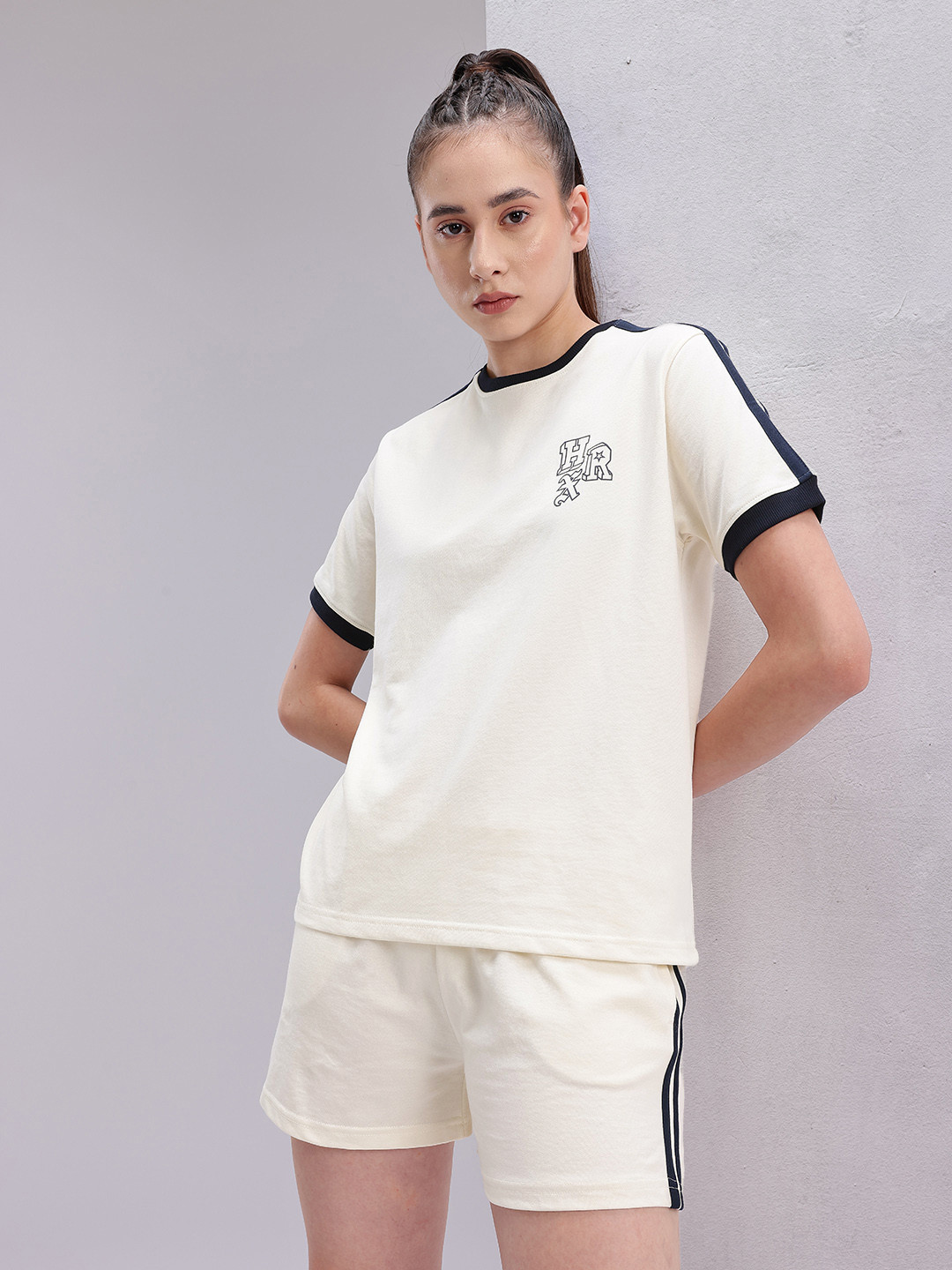 HRX by Hrithik Roshan Side Striped Detail T-shirt With Shorts